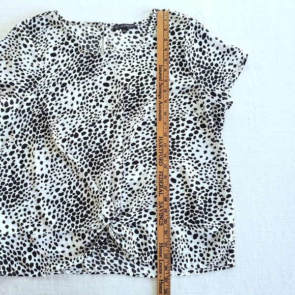Adrianna Papell Top Womens L Leopard Print Black White Twist Front Career Casual - Picture 9 of 10